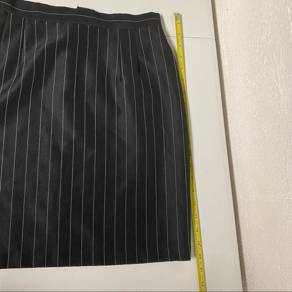 RUE Twenty One Business Skirt Suit - Picture 8 of 10